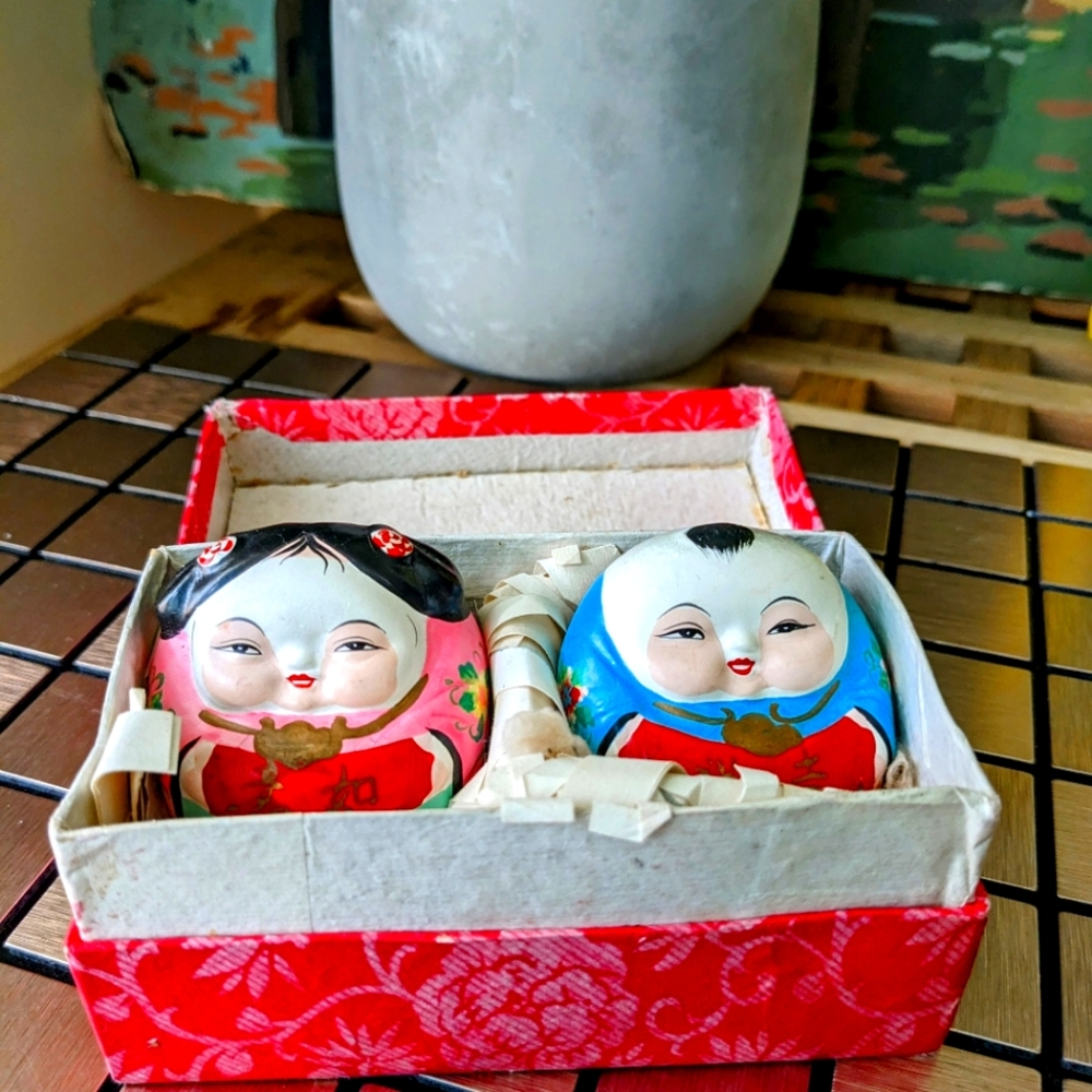 Asian clay decor pieces in original box
